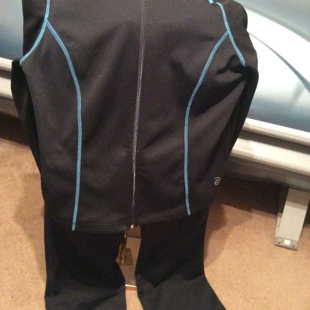 Be Inspired Large Athletic Jacket/ Pants Combo - image 1
